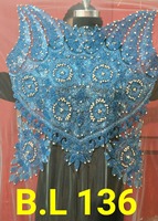 Meilleure qualité perlée broderie travail Saree Blouse pour les femmes tissu tricoté vêtements de fête prix d'exportation disponible