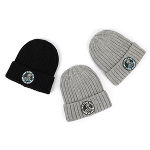 Gorros de punto con estampado Jacquard de LICRA/algodón de alta calidad con logotipo personalizado invierno mantener el calor viaje común - Product Image 1