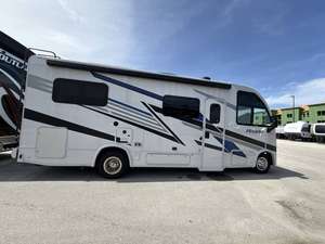 Autocaravana Usada T-h-o-r V-e-g-a-s 24.1 2024, Ajustable, Tipo Cruiser, con Techo Elevable, Euro 6, para 4-6 Personas, con Cocina y Aire Acondicionado - Product Image 4