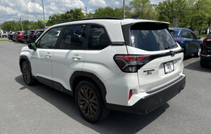 Usado 2025 Subaru Forester Sport W - Product Image 2