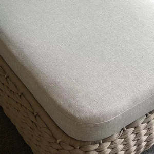 Tumbona Moderna Plegable de Aluminio y Ratán, Resistente a los Rayos UV, con Cojines Ecológicos para Uso en Exteriores, Patio o Parque - Product Image 3