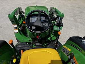 Tractor John Deere 3025D de 23 HP para Agricultura y Ganadería, 2025 - Product Image 2