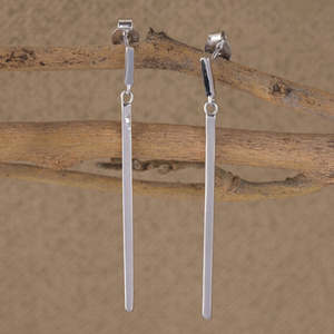 Pendientes Largos de Plata Sally con Perlas y Diamantes, Diseño Geométrico Vintage, para Regalo de Boda o Fiesta, Modernos y Elegantes - Product Image 2
