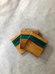 Posavasos de madera de acacia Juego de 4 piezas para bebidas | Hecho a mano con Acacia oscura y acabado de sellador de madera natural para resistencia al agua - Product Image 3