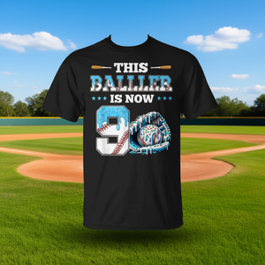 Maglietta per Festa di Compleanno 9 Anni per Ragazzi Appassionati di Sport, Design Baseball Drip per Bambini di 9 Anni, T-Shirt Promozionale - Product Image 3