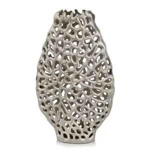 Vases à fleurs en métal de couleur or d'aspect moderne de haute qualité pour la maison salon plancher et dessus de table pièce maîtresse utilisation de l'article décoratif - Product Image 5