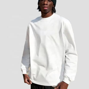 Derniers t-shirts élégants à manches longues pour hommes, parfaits pour les tenues décontractées et formelles, fabriqués sur mesure avec un tissu de haute qualité pour le confort - Product Image 4