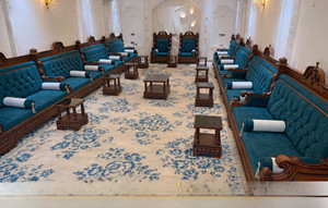 Muebles Árabes para Majlis, Muebles Modernos para Majlis Árabe |     Personalización Posible |    Envío Gratuito a Todo el Mundo - Product Image 1