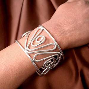 Bracelet en métal fait main, bijoux inspirés de la sculpture moderne chinoise pour femmes, style ethnique bohème, export en gros, qualité supérieure - Product Image 2