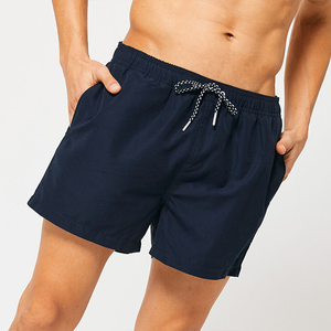 Pantalones cortos de gimnasio de estilo callejero para hombre, pantalones cortos de secado rápido y longitud corta para fitness - Product Image 2