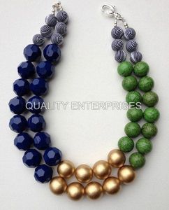 เครื่องประดับแฟชั่นใหม่ สร้อยคอเรซิ่นทรงสี่เหลี่ยมหรูหรา ลูกปัดหลากสี ใช้สำหรับงานหมั้น สีแดง ชุดลูกปัดแบบกำหนดเอง - Product Image 4