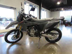 Vente Rapide : Nouvelle Moto Tout-Terrain Suzuki DR-Z 4S 398 cm³ Monocylindre 4 Temps 2025-2026 – Expédition Mondiale - Product Image 3