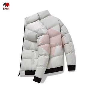 Chaqueta acolchada personalizada con cuello levantado para hombre, estilo informal de invierno con tela tejida teñida lisa y diseño de logotipo - Product Image 3