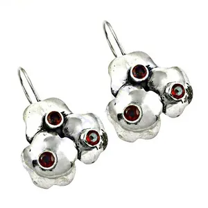 Boucles d'oreilles pendantes Art Palace Vintage Fleur avec incrustation de grenat, en argent antique, bijoux pour femme du Rajasthan, cadeau religieux - Product Image 2