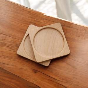 Ensemble de sous-verres en bambou durable, style bois, soutenant un mode de vie éco-responsable et l'élégance de la maison - Product Image 5