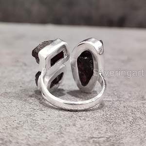 Anillo de Plata de Ley 925 con Granate Natural, Piedra de Nacimiento de Enero, Anillo Ajustable de Tres Piedras, Joyería Hecha a Mano - Product Image 6