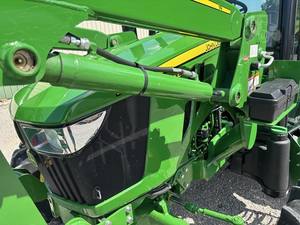 Johnn Deere 5075E 4WD Tractor de ruedas diésel Mini tractor 180hp Potencia nominal 4x4 para uso agrícola con caja de cambios de bomba diésel - Product Image 6