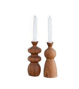 Juego de alta calidad de 2 candelabros de madera Decoración única para el hogar para cualquier estilo Durable y fácil de limpiar - Product Image 1
