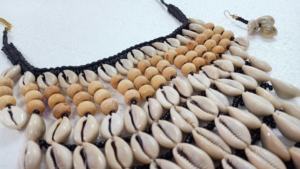 Collares de concha de mar de cauri hechos a mano hechos a medida, joyería costera Bohemia para amantes de la playa - Product Image 4