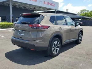 Nissan Rogue 2024 en parfait état - Product Image 2