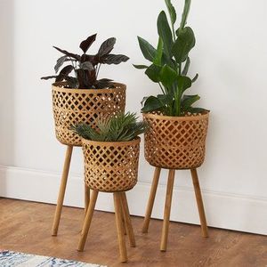 Pot de Jardinières en Corde de Jute Tissé à la Main au Design Unique avec Support pour Décoration Intérieure et Extérieure - Product Image 1