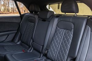 2022 SQ-8 Prestige Low Mileage Sound Engine R18 Tyre Automatic Transmission <b>Panoramic</b> Sunroof LED Headlights Ready to Ship - Product Image 4