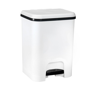 Bidone a Pedale Bianco da 20L (Plastica 3160) - Product Image 1