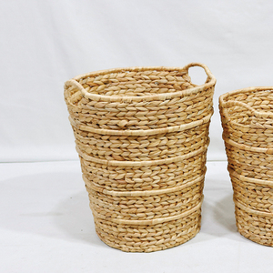 Juego de 3 Cestas Redondas Altas de Almacenamiento Tejidas de Jacinto de Agua, Estilo Rústico y Ecológico, Marca Artex Dong Thap - Product Image 3