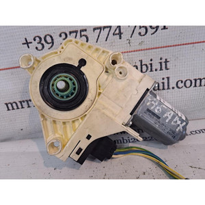 มอเตอร์ควบคุมกระจกหน้าต่างด้านหน้าซ้าย AUDI A6 Avant C6 Series (4F5) 4F0959801D (04>12) - Product Image 2