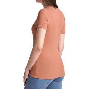 T-shirt créatif et tendance pour femme, conçu pour des mouvements confortables, avec une forme élégante et un style visuel contemporain - Product Image 3
