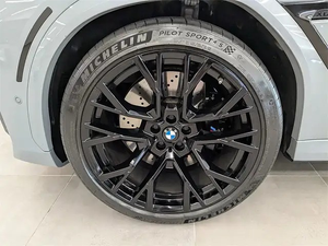 2025 B-M-W X6 M Competition SUV 8 Cylindres Soigné - Product Image 4