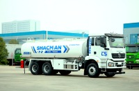 Camion-citerne SHACMAN H3000 6*4 blanc