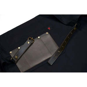 Grembiule Corto in Denim Nero Gretel per Uniformi di Ristoranti e Bar - Product Image 5