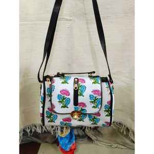 Bolso bandolera de algodón con estampado de Jaipur y decoración floral - Product Image 1