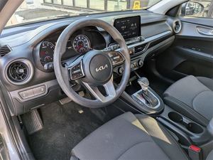 เกียร์รถยนต์ F-ORTE VARIABLE LXS FWD SEDAN ปี 2022 สภาพดีเยี่ยม - Product Image 2