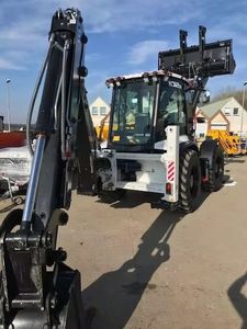 New Hidromek HMK 102S Supra K4 <b>Backhoe</b> <b>Loader</b> 2023 Model 200 Ton Rated Load MOOG Hydraulic Pump for Sale - Product Image 5