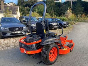 Kubota ZERO TURN RIDE ON เครื่องตัดหญ้าสำหรับมืออาชีพการดูแลสนามหญ้าและการจัดการบริเวณ - Product Image 3