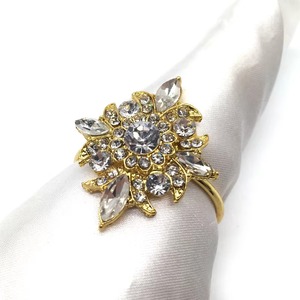 ที่ใส่แหวนผ้าเช็ดปากสไตล์ดั้งเดิมพร้อมงานประดับคริสตัลสำหรับงานแต่งงานของตกแต่งโต๊ะงานเลี้ยงโรงแรมทานอาหารดีไซน์หรูหรา - Product Image 3