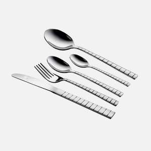 Ensemble de couverts en acier inoxydable 5 pièces en argent poli avec poignées rayées et une esthétique de conception américaine de haute qualité - Product Image 1