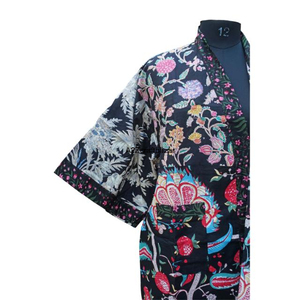 Robe kimono courte de luxe vintage faite à la main pour femmes, motif floral, 100% coton, col en V, cordon de serrage, manches longues, douce et respirante - Product Image 2