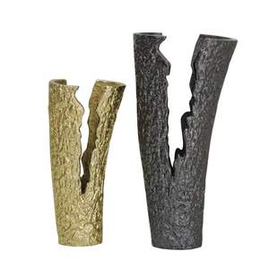 Vase à fleur en métal décoratif fait à la main de luxe Vase d'art moderne artisanal pour les intérieurs de maison élégants - Product Image 3