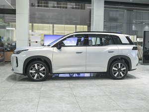 SUV Compacto Eléctrico Usado 2025, Autonomía de Conducción, 5 Puertas, Diseño de 5 Asientos, Transmisión Automática, Práctico, Suministrado desde Japón - Product Image 3