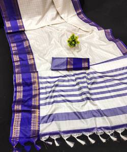 Fabuleuse robe de soirée pakistanaise avec Zari détaillant luxe indien mariée Lehenga Choli sertie de diamants et de perles complexes - Product Image 4