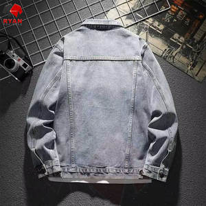 Veste en jean bleue pour homme avec finition unie, tissu confortable, coupe classique, vêtement d'extérieur tendance - Product Image 5