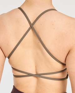 Soutien-gorge de sport croisé marron moka de haute qualité flatteur décolleté en V dos à bretelles et soutien-gorge de sport Fitness pour femmes adultes à impact élevé - Product Image 5