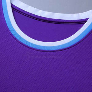 Uniforme de baloncesto de secado rápido con diseño único Ropa deportiva transpirable - Product Image 4