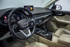 Audi Q7 3.0 T quattro Premium Plus AWD 2016 / Disponible à la vente avec faible kilométrage, moteur essence, véhicule d'occasion en excellent état, conduite à gauche, 8 vitesses - Product Image 5