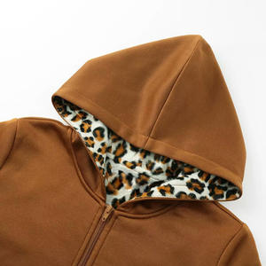 Conjunto de estilo informal de 2 piezas para hombre de gran tamaño, sudadera con hombros caídos y pantalones de chándal para invierno - Product Image 4