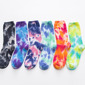 Chaussettes athlétiques décontractées en polyester respirantes et ajustables pour hommes à vendre fabriquées au Pakistan - Product Image 3