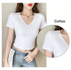 เสื้อคอวีแขนสั้นสำหรับผู้หญิงใส่ในฤดูร้อนเสื้อยืดเข้ารูปพิมพ์ลายดิจิตอลเนื้อนุ่มระบายอากาศได้ร้อยด้านใน - Product Image 4